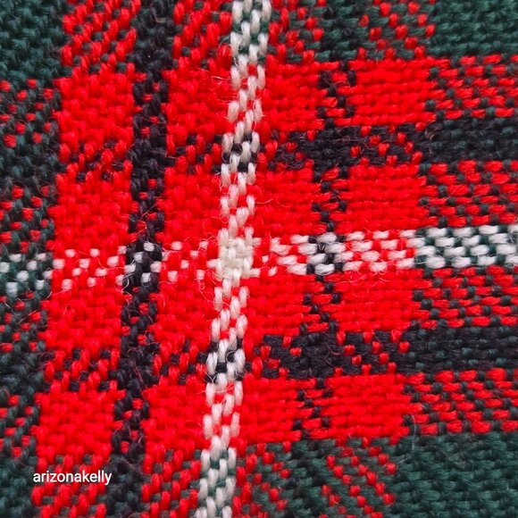 Large Woven Wool Triangle Scarf Shawl Plaid Rondina - Picture 9 of 16